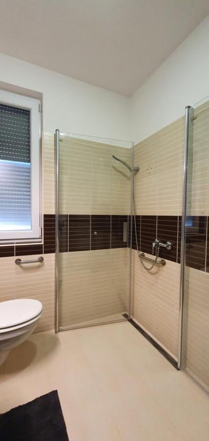 שיופוק Mandara Wellnes Apartmanok מראה חיצוני תמונה