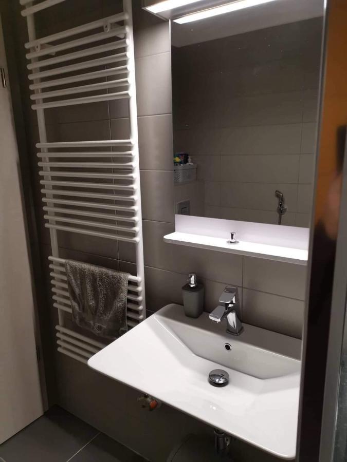 שיופוק Mandara Wellnes Apartmanok מראה חיצוני תמונה
